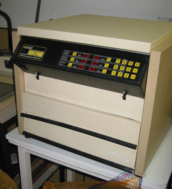 BASF CW 22-30 / Flint cliché combination unit - Máquina de impresión: foto 1 BASF CW 22-30 / Flint cliché combination unit - Máquina de impresión: foto 1
