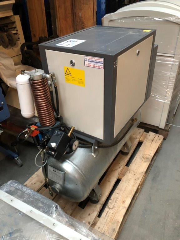 Blitz VXKE 304 - 90 Noise Enclosed Piston Compressor - Compresor de aire: foto 1 Blitz VXKE 304 - 90 Noise Enclosed Piston Compressor - Compresor de aire: foto 1