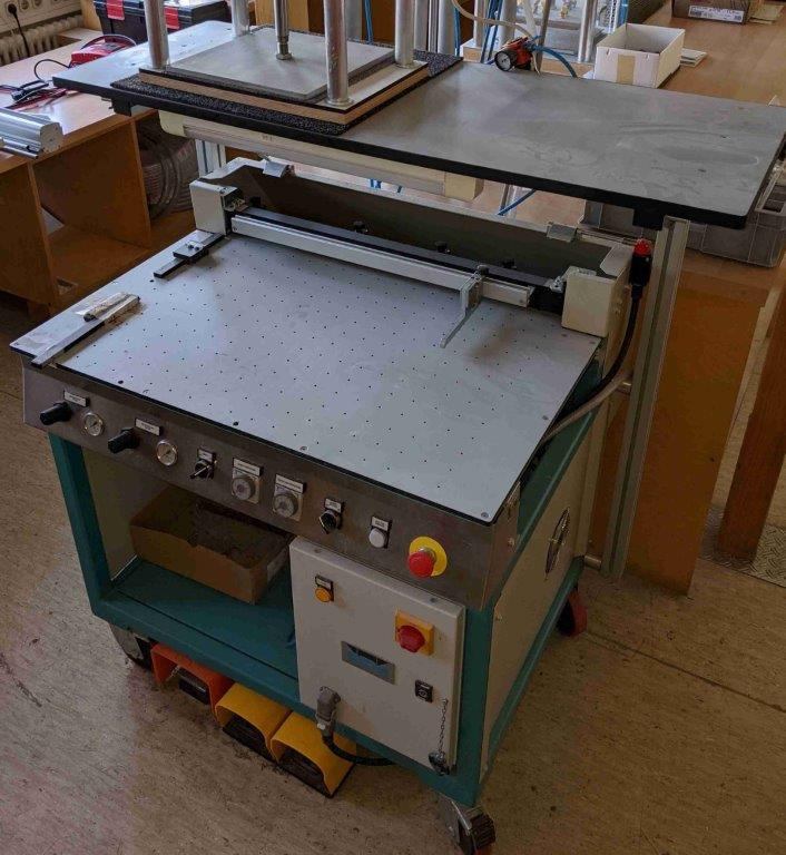 CMC - Q-Cover START 50-70 ceiling making device - Encuadernadora: foto 1 CMC - Q-Cover START 50-70 ceiling making device - Encuadernadora: foto 1