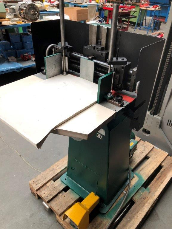 Karl Tränklein EK-D 100 double corner rounding machine - Encuadernadora: foto 1 Karl Tränklein EK-D 100 double corner rounding machine - Encuadernadora: foto 1