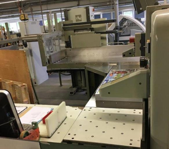 Polar Mohr 137 EM-MON cutting line - Máquina cortadora de papel: foto 4 Polar Mohr 137 EM-MON cutting line - Máquina cortadora de papel: foto 4