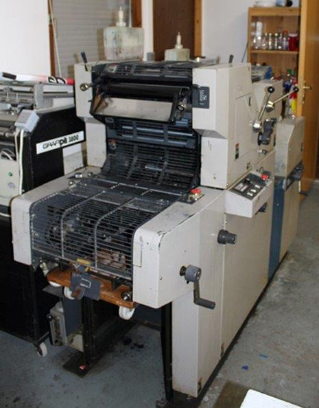 Ryobi 3300 MR two color offset printing machine - Máquina de impresión: foto 3 Ryobi 3300 MR two color offset printing machine - Máquina de impresión: foto 3