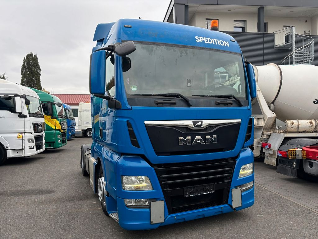 MAN TGX 18.460 MEGA/2Tanks/Ratarder/NAVI MAN TGX 18.460 HUBSATTELKUPPLUNG - Cabeza tractora: foto 4 MAN TGX 18.460 MEGA/2Tanks/Ratarder/NAVI MAN TGX 18.460 HUBSATTELKUPPLUNG - Cabeza tractora: foto 4