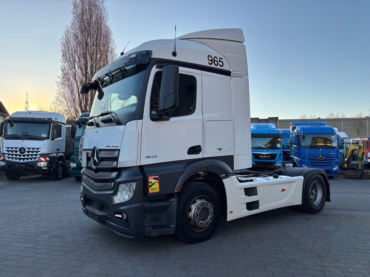 Mercedes-Benz Actros 1843 1845 - Cabeza tractora: foto 5 Mercedes-Benz Actros 1843 1845 - Cabeza tractora: foto 5