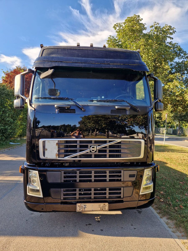 Volvo FH 560 TOP ZUSTAND - Cabeza tractora: foto 3 Volvo FH 560 TOP ZUSTAND - Cabeza tractora: foto 3