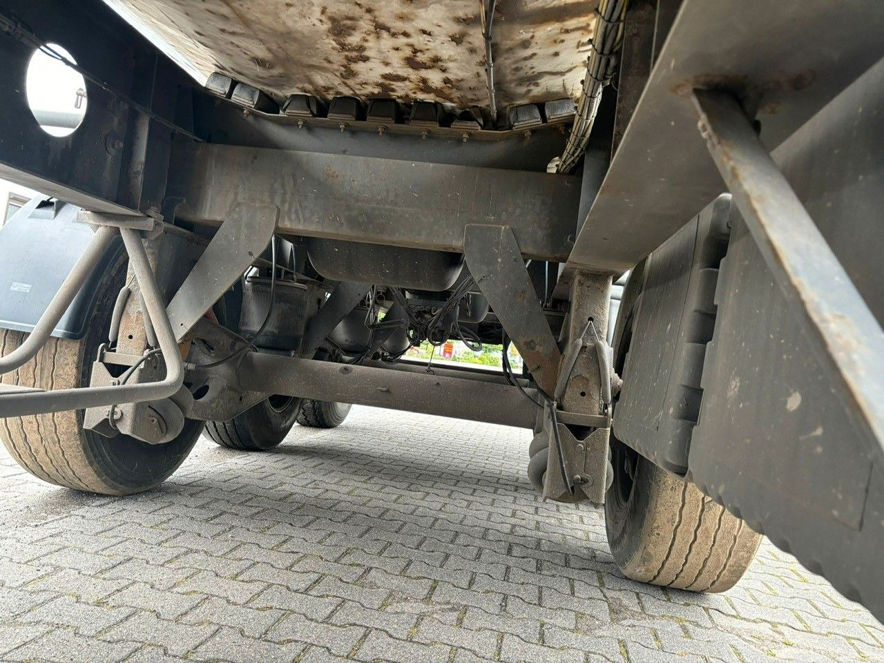 Kempf SKM 35-3 45m³/Stahl /Liftachse/Alufelgen /SAF Kempf SKM 35-3 45m³/Stahl /Liftachse/Alufelgen /SAF - Semirremolque volquete: foto 5 Kempf SKM 35-3 45m³/Stahl /Liftachse/Alufelgen /SAF Kempf SKM 35-3 45m³/Stahl /Liftachse/Alufelgen /SAF - Semirremolque volquete: foto 5