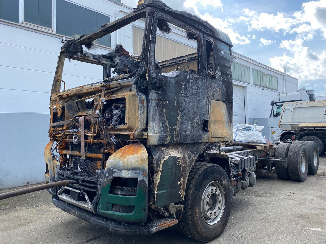 MAN TGX 26.580 6x4 - Camión chasis: foto 2 MAN TGX 26.580 6x4 - Camión chasis: foto 2