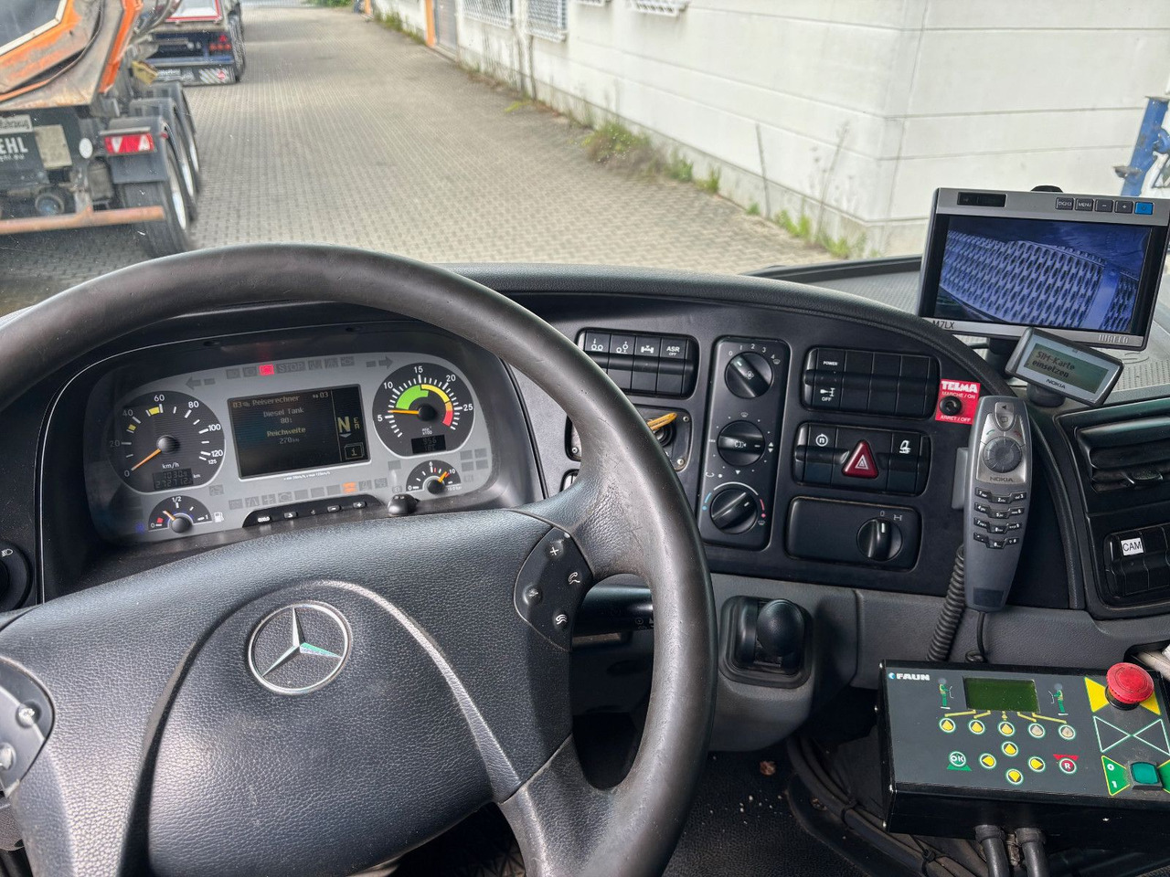 Camión de basura Mercedes-Benz 2532L EU5/Zöller Schüttung/VarioPress/Blatt-Luft: foto 9 Camión de basura Mercedes-Benz 2532L EU5/Zöller Schüttung/VarioPress/Blatt-Luft: foto 9