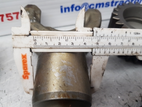 Carraro 26.25m Front Rear Axle Gear Kit 044163, Car44163, 135947, 0003497590 - Eje delantero: foto 4 Carraro 26.25m Front Rear Axle Gear Kit 044163, Car44163, 135947, 0003497590 - Eje delantero: foto 4