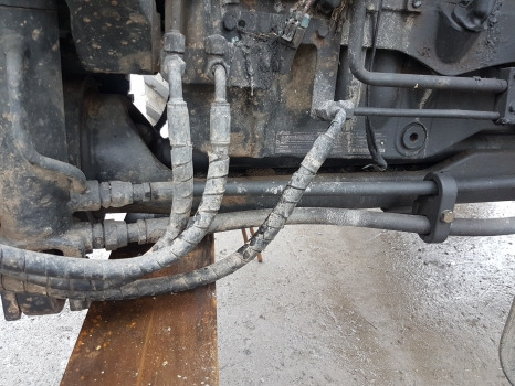 Case Maxxum 145 Engine Sump Block Head, Crankshaft Nut 5802377941, 5801483259 - Motor y piezas: foto 2 Case Maxxum 145 Engine Sump Block Head, Crankshaft Nut 5802377941, 5801483259 - Motor y piezas: foto 2