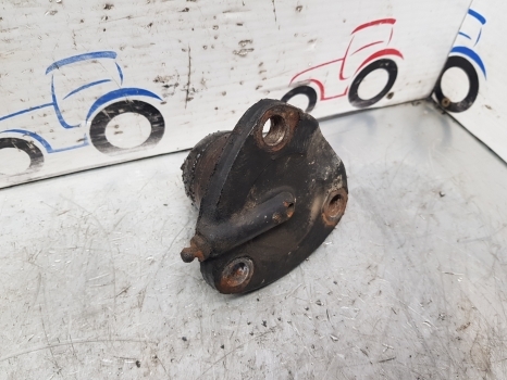 Case New Holland T6000, T6, Maxxum T6070 Front Axle King Pin Top Rhs 87361688 - Eje delantero para Tractor: foto 2 Case New Holland T6000, T6, Maxxum T6070 Front Axle King Pin Top Rhs 87361688 - Eje delantero para Tractor: foto 2