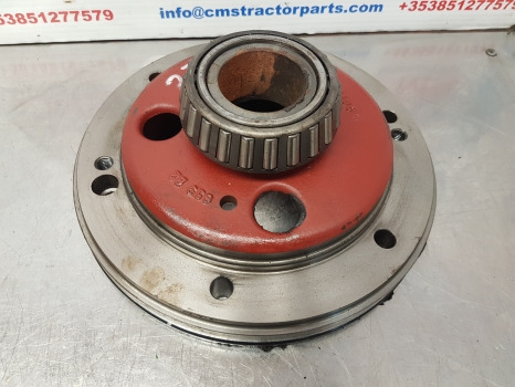 Claas Ares 836, Axion, Atles Series, Rear Axle Differential Support 6005028847 - Eje posterior: foto 2 Claas Ares 836, Axion, Atles Series, Rear Axle Differential Support 6005028847 - Eje posterior: foto 2