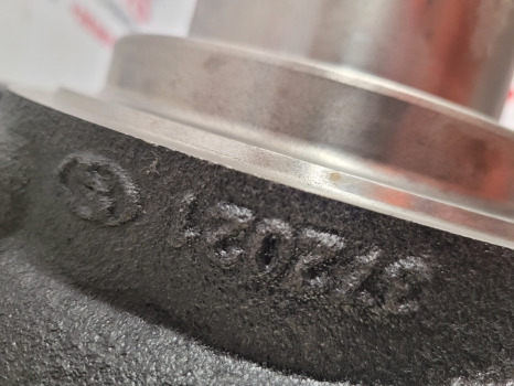 Claas Arion 600 A36, A37 Carraro 20.25si Front Axle Swivel Housing Lhs 0011500110 - Eje delantero: foto 4 Claas Arion 600 A36, A37 Carraro 20.25si Front Axle Swivel Housing Lhs 0011500110 - Eje delantero: foto 4