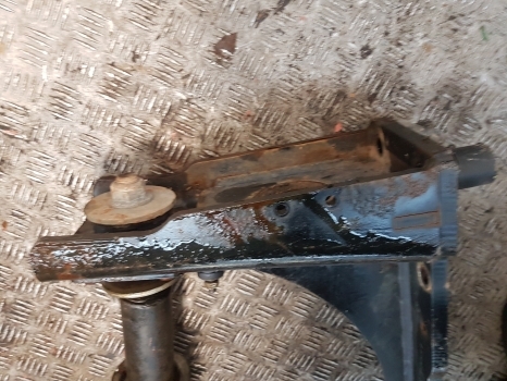 Suspensión de cabina para Tractor Claas Arion 640, 500, 600 Hexashift Cab Suspension Support Assy Lhs 0011284142: foto 9
