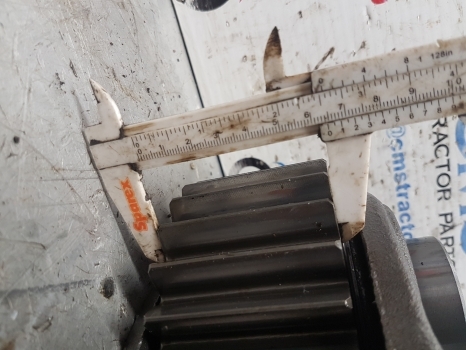 Claas Arion Rear Axle Plannet Gear, Carrier 6005019450, 0011330760, 4301238h2 - Eje posterior para Tractor: foto 5 Claas Arion Rear Axle Plannet Gear, Carrier 6005019450, 0011330760, 4301238h2 - Eje posterior para Tractor: foto 5