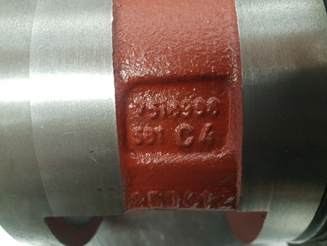 Claas Axos 340 Cx, Celtis, Ergos Rear Axle Bearing Housing Rhs 7700075190 - Eje posterior para Tractor: foto 5 Claas Axos 340 Cx, Celtis, Ergos Rear Axle Bearing Housing Rhs 7700075190 - Eje posterior para Tractor: foto 5