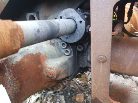 Claas Scorpion 732, 736, 741 Rear Axle Differential Unit Complete 0019216100 - Eje posterior: foto 2 Claas Scorpion 732, 736, 741 Rear Axle Differential Unit Complete 0019216100 - Eje posterior: foto 2