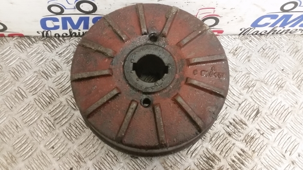 David Brown 1200, 1390, 1394,1290, 1294, 990, 995 Brake Drum K917989, 920433 - Tambores de freno para Tractor: foto 2 David Brown 1200, 1390, 1394,1290, 1294, 990, 995 Brake Drum K917989, 920433 - Tambores de freno para Tractor: foto 2