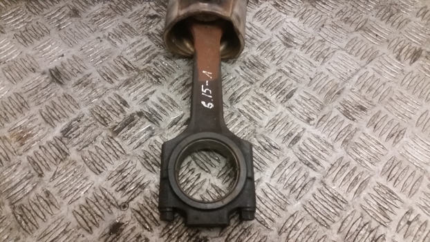 Deutz Agrotron 6.15 Engine Piston And Connecting Rod 04800307, 04800286 - Pistones/ Anillos/ Bujes para Tractor: foto 2 Deutz Agrotron 6.15 Engine Piston And Connecting Rod 04800307, 04800286 - Pistones/ Anillos/ Bujes para Tractor: foto 2