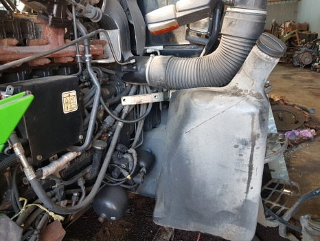 Deutz Agrotron M620 Fuel Tank 0.018.5344.3/10, 04438227/20 - Depósito de combustible: foto 1 Deutz Agrotron M620 Fuel Tank 0.018.5344.3/10, 04438227/20 - Depósito de combustible: foto 1