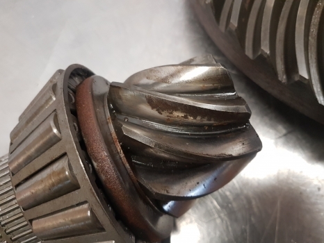 Deutz Dx110, Dx4, Dx6, Agrostar Rear Axle Bevel Gear And Differential 04343772 - Diferencial para Tractor: foto 5 Deutz Dx110, Dx4, Dx6, Agrostar Rear Axle Bevel Gear And Differential 04343772 - Diferencial para Tractor: foto 5