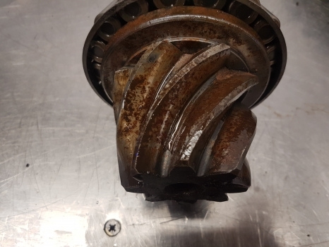 Deutz Dxbis 110, 120 Rear Axle Bevel Gear And Differential 47x8 01334110 - Diferencial para Tractor: foto 5 Deutz Dxbis 110, 120 Rear Axle Bevel Gear And Differential 47x8 01334110 - Diferencial para Tractor: foto 5