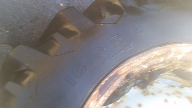 Fiat 90-90, 90 Series Rear Wheel And Tyre 16.9 R34 - Rueda completa para Maquinaria agrícola: foto 4 Fiat 90-90, 90 Series Rear Wheel And Tyre 16.9 R34 - Rueda completa para Maquinaria agrícola: foto 4
