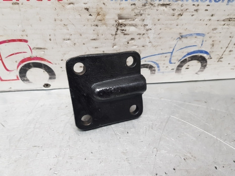 Ford 10, 40 Series 7610 Fwd Drop Box Plate Car125000, Car120878, 83962768 - Eje delantero: foto 2 Ford 10, 40 Series 7610 Fwd Drop Box Plate Car125000, Car120878, 83962768 - Eje delantero: foto 2