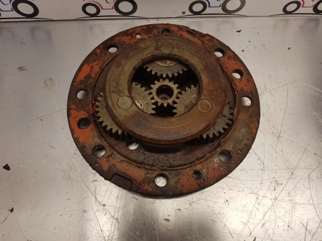 Ford 10 Series Carraro Hub Cover Assembly Car115643, 9968080, Car120836, N13513 - Cubo para Tractor: foto 2 Ford 10 Series Carraro Hub Cover Assembly Car115643, 9968080, Car120836, N13513 - Cubo para Tractor: foto 2