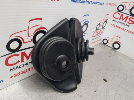 Ford 10, Tw 6610, 6810 Q Cab Gear Lever Gaiter Rubber Cover Boot E3nn7z066aa - Cabina e interior para Maquinaria agrícola: foto 2 Ford 10, Tw 6610, 6810 Q Cab Gear Lever Gaiter Rubber Cover Boot E3nn7z066aa - Cabina e interior para Maquinaria agrícola: foto 2