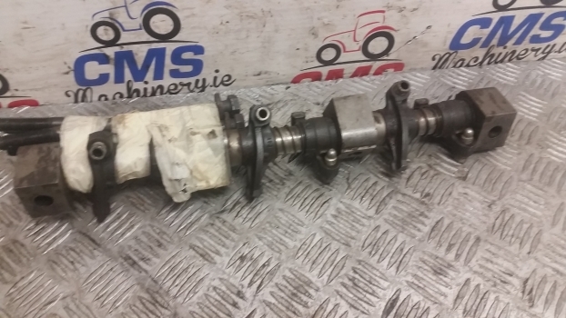 Ford 2910, 3 Cylinder Engine Rocker Shaft Assembly C5ne6563a - Motor y piezas para Tractor: foto 4 Ford 2910, 3 Cylinder Engine Rocker Shaft Assembly C5ne6563a - Motor y piezas para Tractor: foto 4
