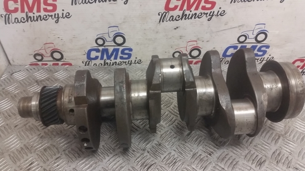 Ford 3600, 2910, 3 Cyl, 4.2 Stroke Crankshaft F0nn6300na, 87800469; E0nn6303aa - Cigüeñal para Tractor: foto 1 Ford 3600, 2910, 3 Cyl, 4.2 Stroke Crankshaft F0nn6300na, 87800469; E0nn6303aa - Cigüeñal para Tractor: foto 1