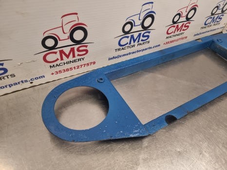 Ford 4610, 10 Series, Lp Cab Fan Blower Support, Cover E3nn18a295aa, 83944215 - Cabina e interior: foto 3 Ford 4610, 10 Series, Lp Cab Fan Blower Support, Cover E3nn18a295aa, 83944215 - Cabina e interior: foto 3