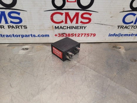 Ford 5640, 6640, 7740, 7840, 8240, 8340 Pto Control Module, Relay 81869818 - Relé: foto 1 Ford 5640, 6640, 7740, 7840, 8240, 8340 Pto Control Module, Relay 81869818 - Relé: foto 1