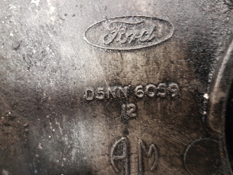 Ford 8700, 7810 7610, 7410, 6810, 3400, 3000 Timming Cover D8nn6059, D5nn6059j - Motor y piezas para Tractor: foto 3 Ford 8700, 7810 7610, 7410, 6810, 3400, 3000 Timming Cover D8nn6059, D5nn6059j - Motor y piezas para Tractor: foto 3