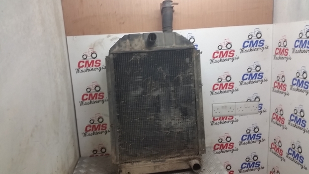 Ford Engine Water Cooling Radiator 5 - Radiador para Tractor: foto 2 Ford Engine Water Cooling Radiator 5 - Radiador para Tractor: foto 2
