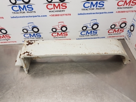 Ford New Holland 2000, 3000, 5100, 4600, 6600 Mudguard Bracket Support 81822981 - Guardabarros para Tractor: foto 2 Ford New Holland 2000, 3000, 5100, 4600, 6600 Mudguard Bracket Support 81822981 - Guardabarros para Tractor: foto 2