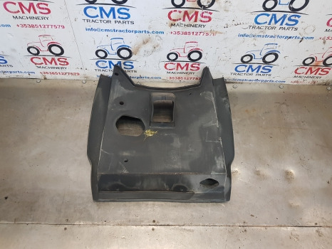 Ford New Holland 6635, 35 Fiat L, Tl, Cab Steering Insulation 82007135 - Cabina e interior: foto 1 Ford New Holland 6635, 35 Fiat L, Tl, Cab Steering Insulation 82007135 - Cabina e interior: foto 1