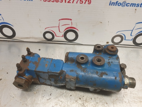 Ford New Holland 6640, Ts110 40, Ts Trailer Brake Valve Distributor 81874969 - Piezas de freno: foto 1 Ford New Holland 6640, Ts110 40, Ts Trailer Brake Valve Distributor 81874969 - Piezas de freno: foto 1