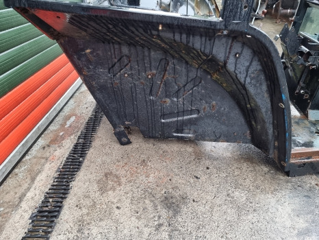 Ford New Holland 7740, 8240, 8340, 40 Series, Cab Frame 82005321 - Cabina: foto 5 Ford New Holland 7740, 8240, 8340, 40 Series, Cab Frame 82005321 - Cabina: foto 5