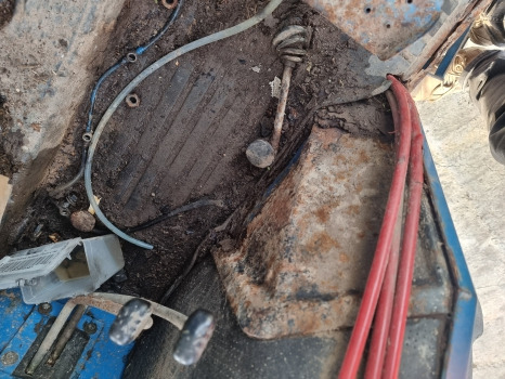 Cabina e interior Ford New Holland Ap, Lp Cab, 10 Se. Cab Toe Panel, Panel Guard Pair E3nn16r361aa: foto 8 Cabina e interior Ford New Holland Ap, Lp Cab, 10 Se. Cab Toe Panel, Panel Guard Pair E3nn16r361aa: foto 8