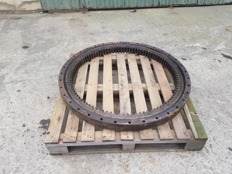 Hyundai Robex 130lc-3 Swing Rotary Gear 81e3-10010 - Transmisión para Tractor: foto 1 Hyundai Robex 130lc-3 Swing Rotary Gear 81e3-10010 - Transmisión para Tractor: foto 1