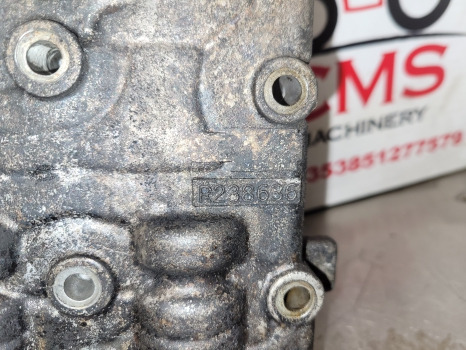 John Deere 6230, 6r, 6m Transmission Gearbox Housing R238636, L229509 - Caja de cambios: foto 2 John Deere 6230, 6r, 6m Transmission Gearbox Housing R238636, L229509 - Caja de cambios: foto 2