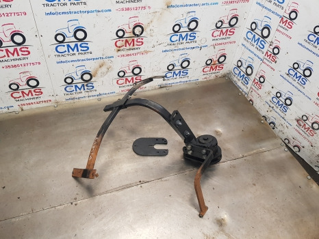 Kubota M5092 Front Axle Mudguard Bracket Lhs Assy - Guardabarros: foto 3 Kubota M5092 Front Axle Mudguard Bracket Lhs Assy - Guardabarros: foto 3