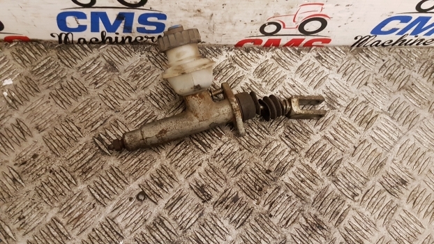 Landini Mythos Tdi 115 Clutch Master Cylinder 3558552m91 - Cilindro de embrague para Tractor: foto 2 Landini Mythos Tdi 115 Clutch Master Cylinder 3558552m91 - Cilindro de embrague para Tractor: foto 2