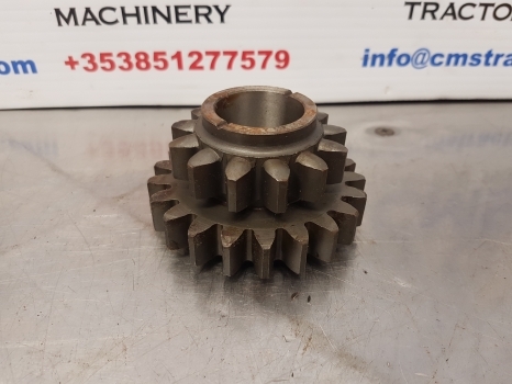 Massey Ferguson 100, 200, 300, 500, 4200 Reverse Idle Gear 13x21 1660919m1 - Caja de cambios para Tractor: foto 1 Massey Ferguson 100, 200, 300, 500, 4200 Reverse Idle Gear 13x21 1660919m1 - Caja de cambios para Tractor: foto 1