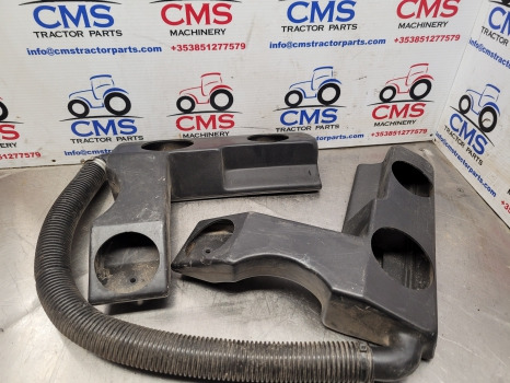 Massey Ferguson 4245, 4255, 4355 Cab Air Vent 3806427m3, 3806426m3 - Pieza de aire acondicionado: foto 1 Massey Ferguson 4245, 4255, 4355 Cab Air Vent 3806427m3, 3806426m3 - Pieza de aire acondicionado: foto 1