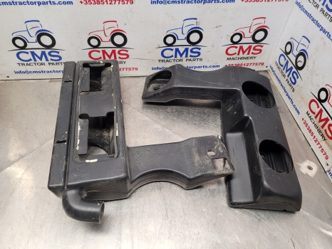 Massey Ferguson 4245, 4255, 4355 Cab Air Vent 3806427m3, 3806426m3 - Pieza de aire acondicionado: foto 5 Massey Ferguson 4245, 4255, 4355 Cab Air Vent 3806427m3, 3806426m3 - Pieza de aire acondicionado: foto 5