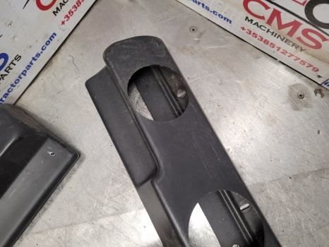 Massey Ferguson 4245, 4255, 4355 Cab Air Vent 3806427m3, 3806426m3 - Pieza de aire acondicionado: foto 4 Massey Ferguson 4245, 4255, 4355 Cab Air Vent 3806427m3, 3806426m3 - Pieza de aire acondicionado: foto 4
