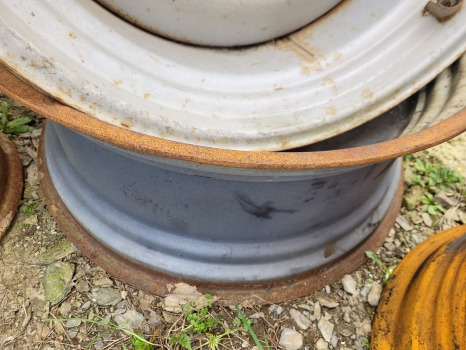 Massey Ferguson 5445, 5460, 5455, 5712, 5465, 6480 Rear Wheel Rim Pair W15 X 34 - Llanta para Maquinaria agrícola: foto 2 Massey Ferguson 5445, 5460, 5455, 5712, 5465, 6480 Rear Wheel Rim Pair W15 X 34 - Llanta para Maquinaria agrícola: foto 2